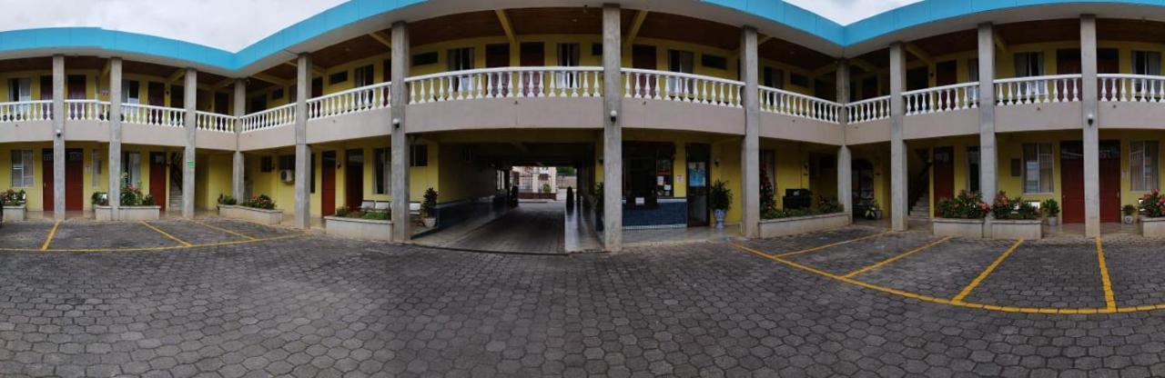 Hotel La Guaria Liberia Exterior photo